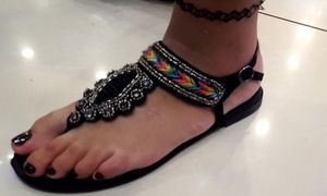 Her mature long sexy feet toes in sandals